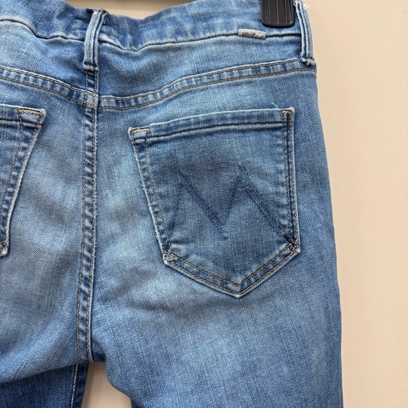 Mother Looker Ankle Fray Jeans - Picture 6 of 9